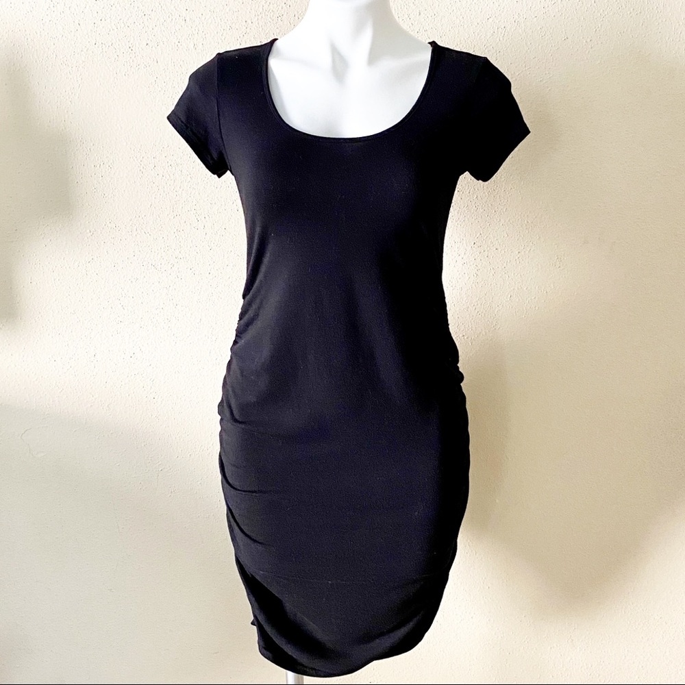 3/$15 Old Navy maternity dress